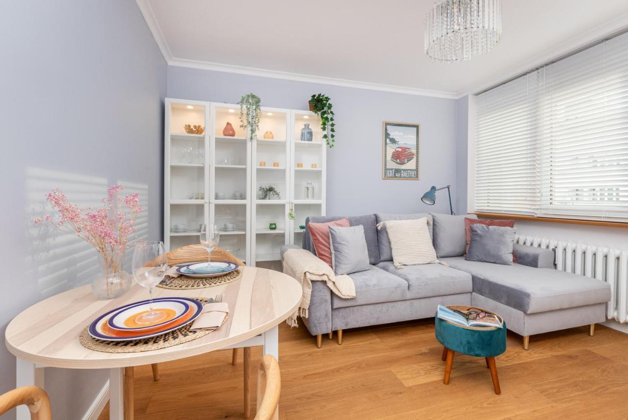 Cozy Pastel Two Bedroom Apartment In Central Gdynia By Noclegi Renters מראה חיצוני תמונה